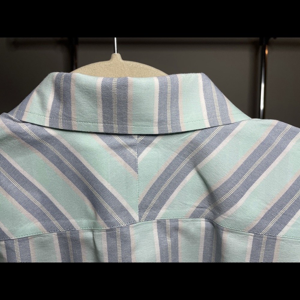 Adidas Button Down - Picture 7 of 7